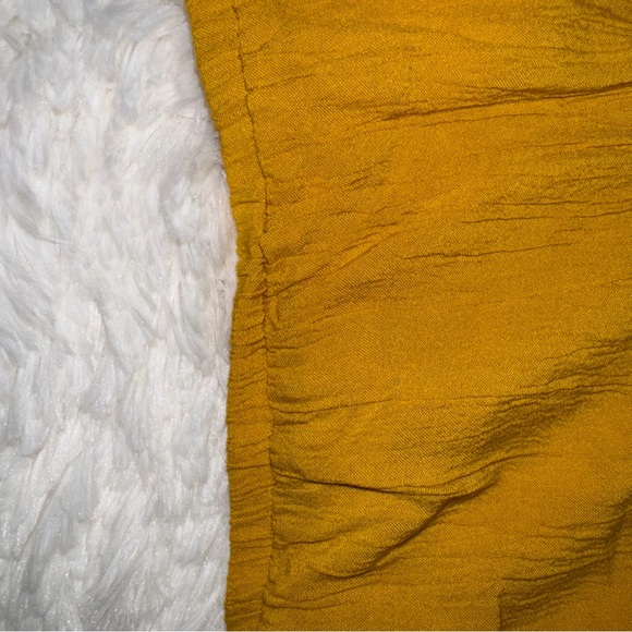 Ariat Exclusive Mustard Yellow Women's Blouse Size Small NWT - Picture 6 of 7